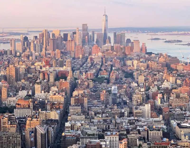 Empire State Building visto da rua