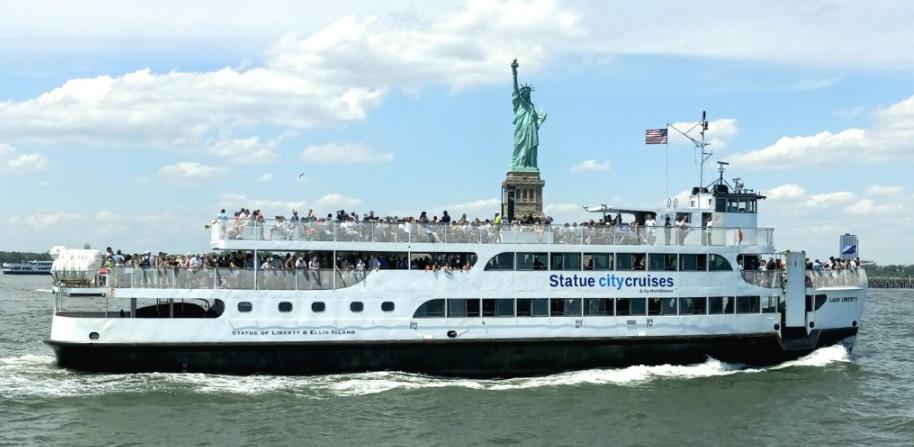 ferry para a Estátua da Liberdade em Nova York