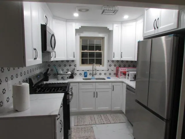 Cozy Rooms In Ozone Park